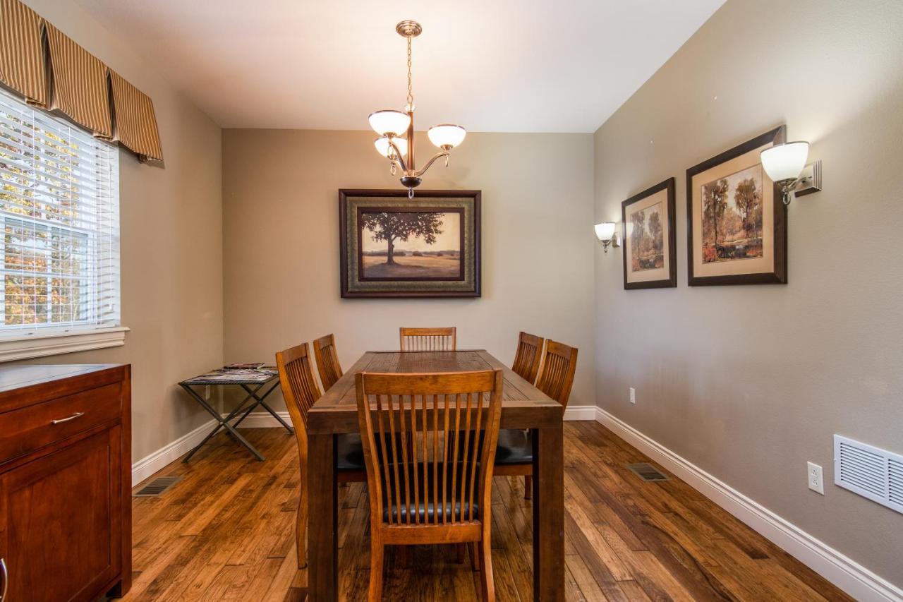 Two Bedroom Villa In The Heart Of Branson! Exteriör bild